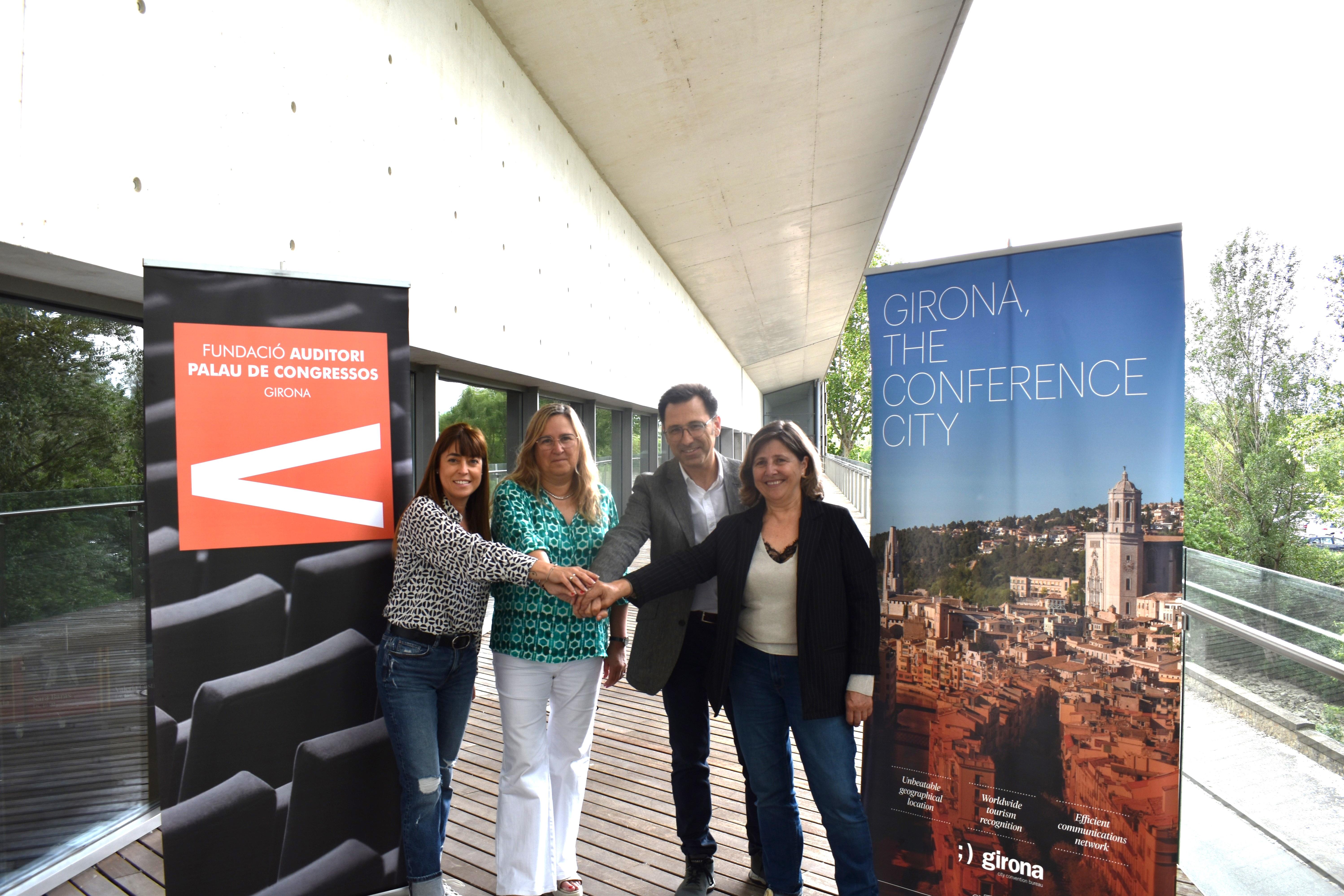 D’esquerra a dreta, la gerent de Girona Centre, Mònica Bartrina; la presidenta de l’entitat, Mercè Ramírez de Cartagena; el director del Palau de Congressos, David Ibáñez; i la tècnica responsable del Girona City Convention Bureau, Núria Prats.