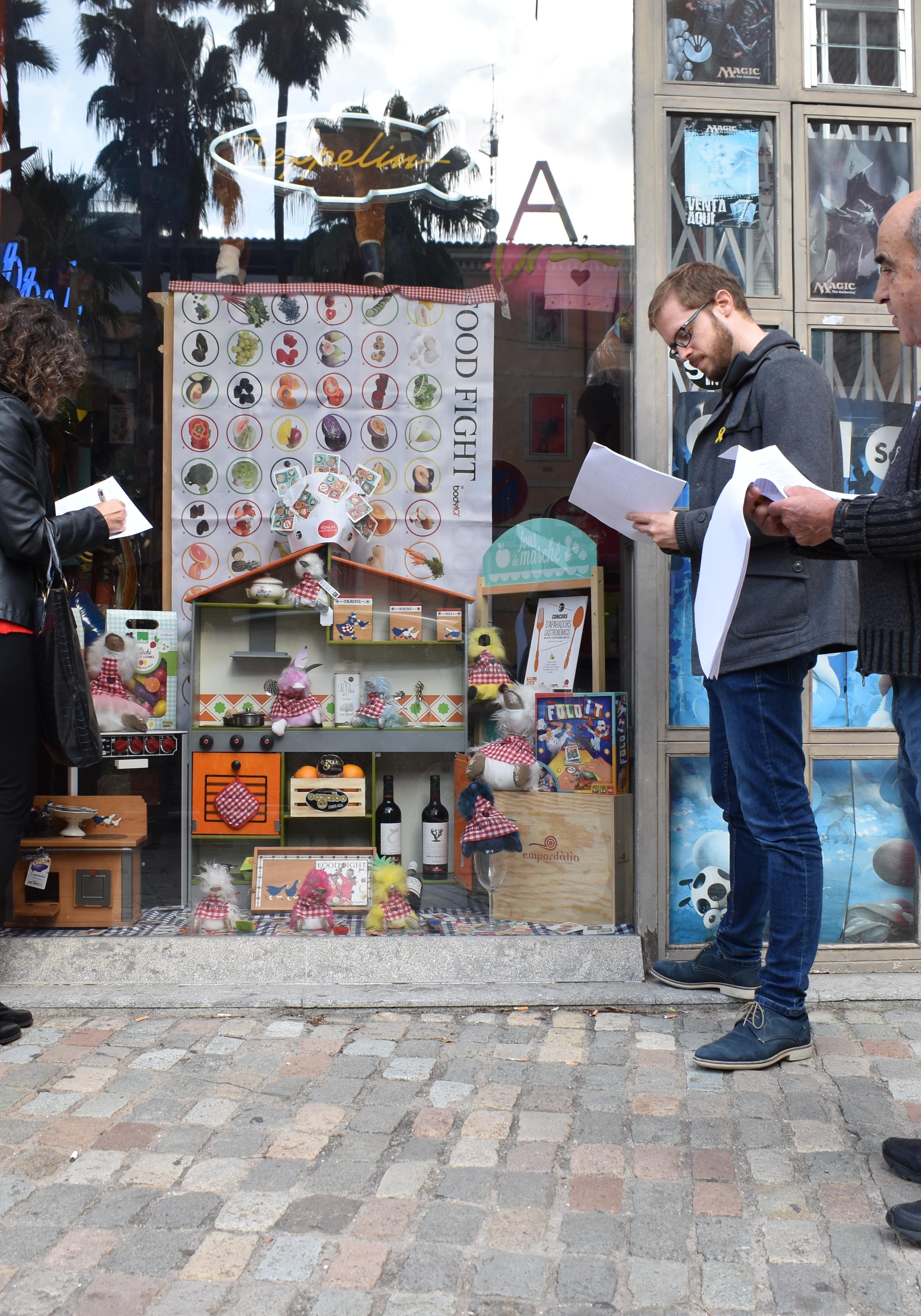 Seixanta comerços gironins participen en la X edició del concurs “Millor aparador gastronòmic de l’any”
